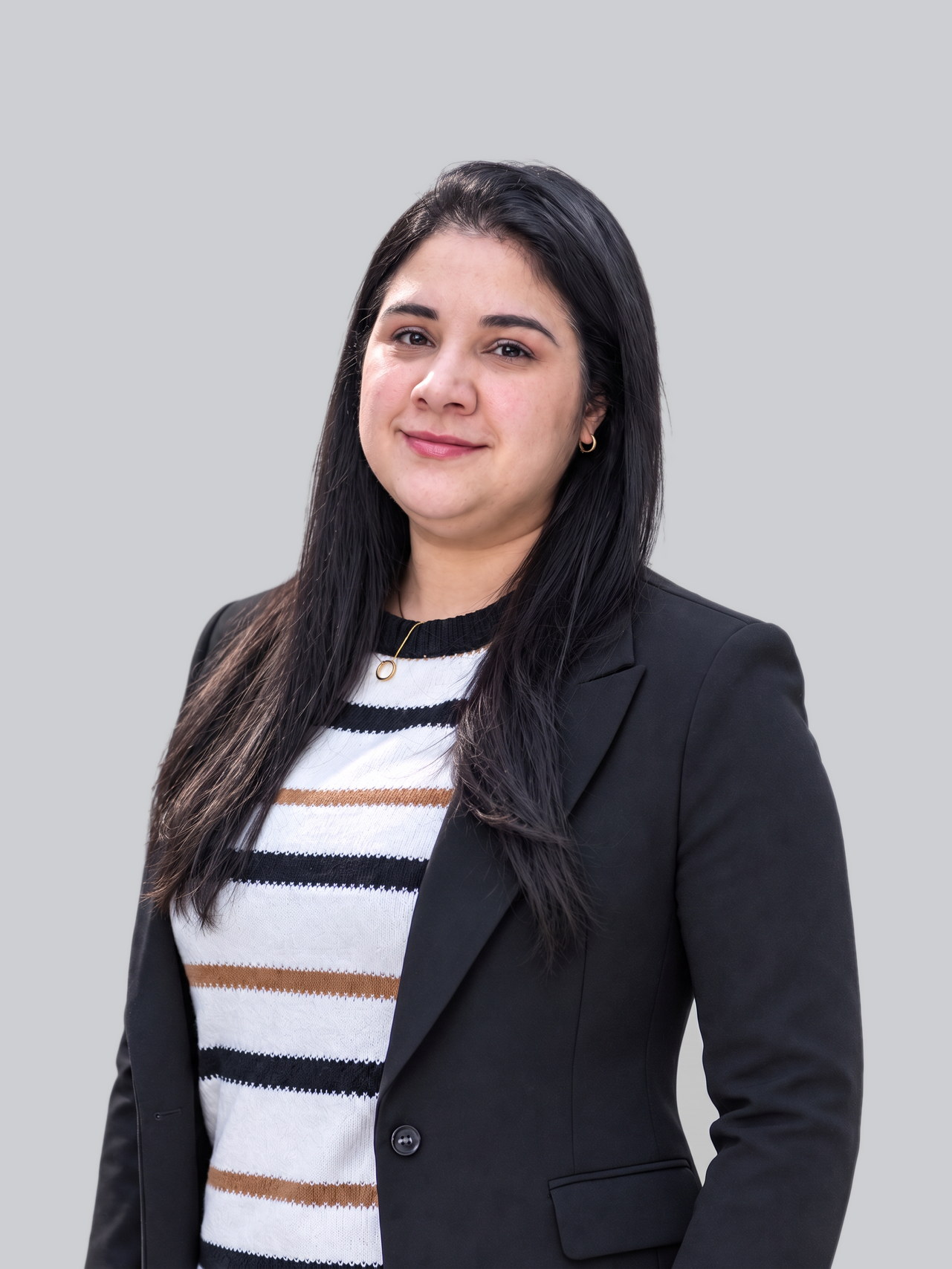 Retrato de Gina Martínez, Tesorería y Administración en ABS Abogados